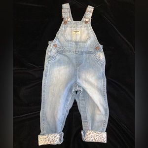 Adorable! OshKosh denim jeans overalls. EUC! Sz 18 months